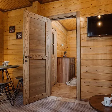 Aparthotel екосадиба пан атаман 3*