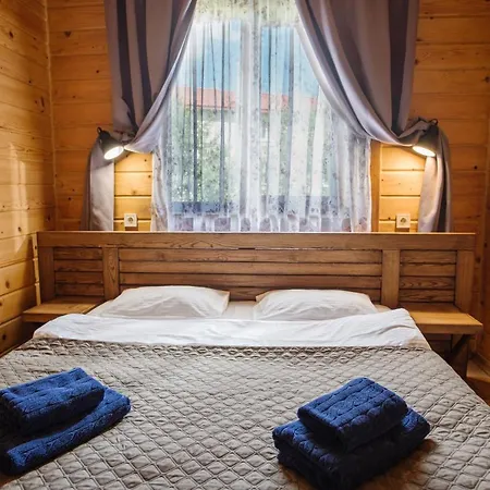 Aparthotel екосадиба пан атаман